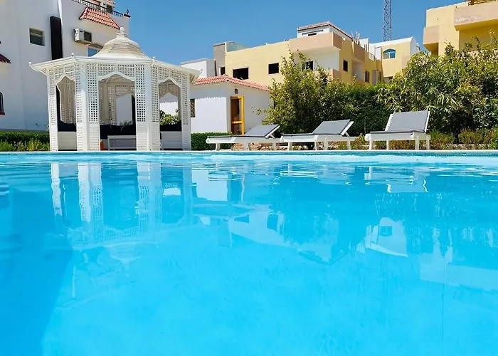 In Heart Of Villa Gurdaka